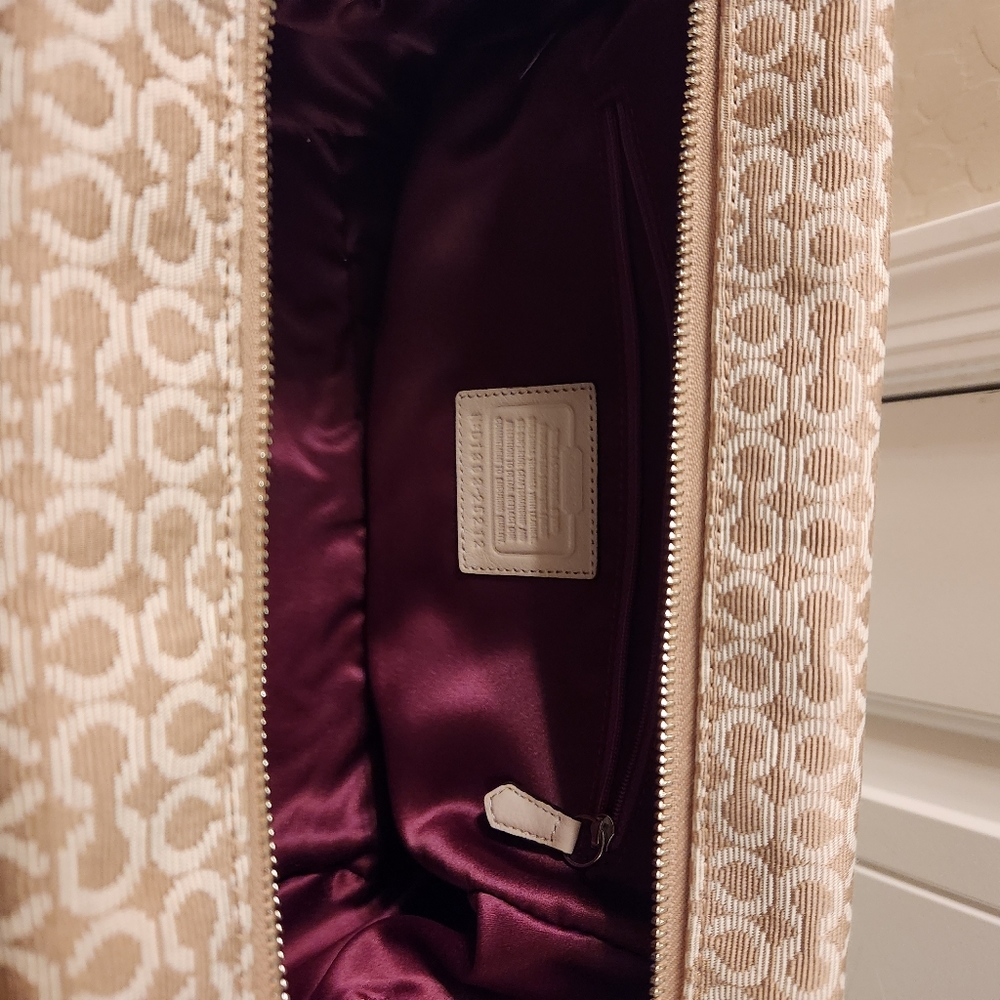 Sold - Picture 3 of 15